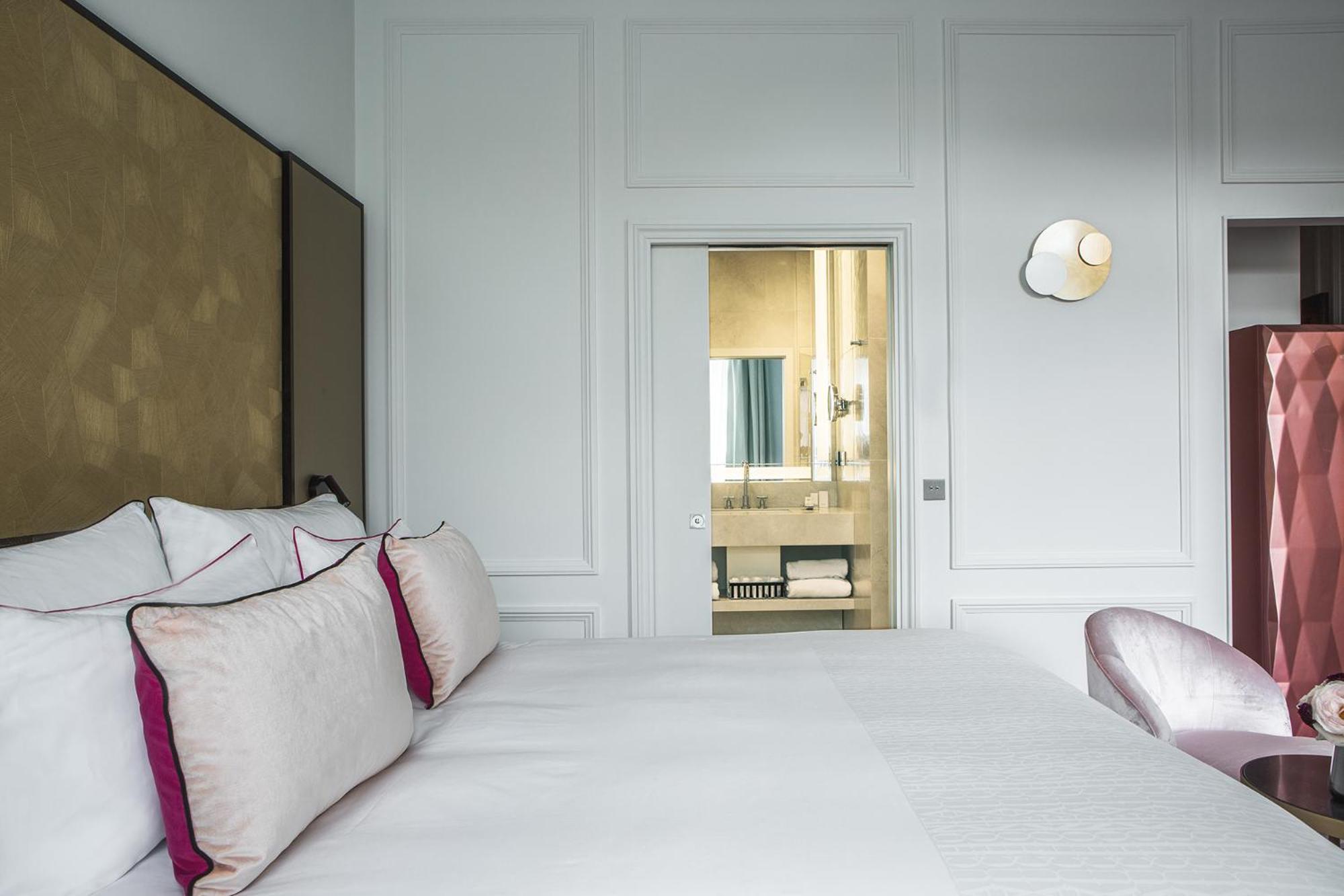 Superior Double Room,1381276139:JPEG